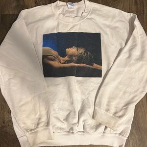 Ariana Grande ‘Dangerous Woman Tour’ Sweater